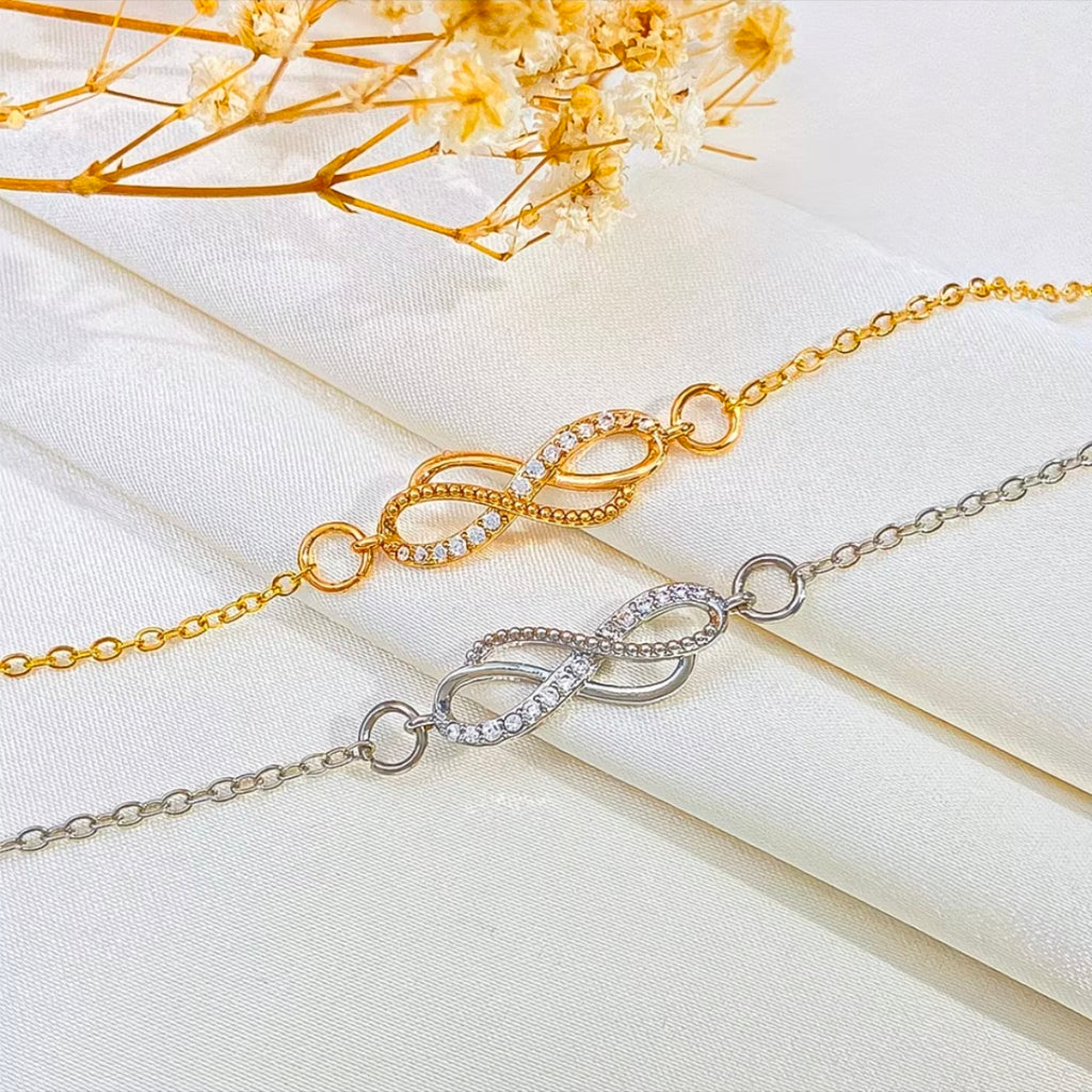 Double Figure‑8 Design Anklet