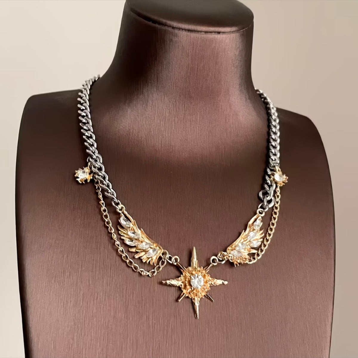 Double-Layer Star Wing Necklace