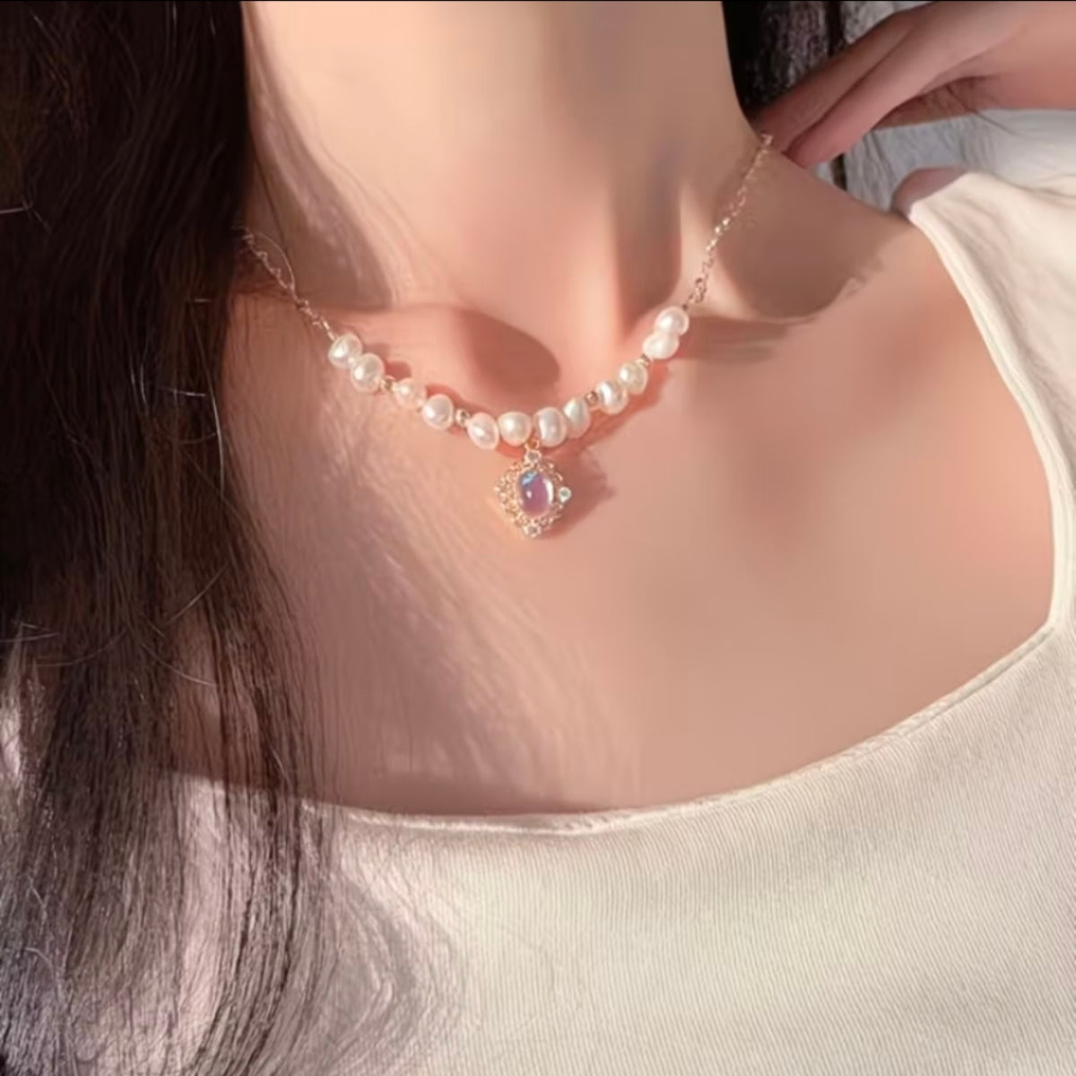 White Moonlight Pearl Necklace