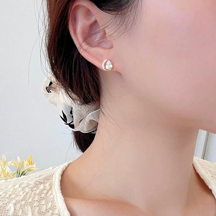 Sparkling Halo‑Paved Gold‑Toned Teardrop Cubic‑Zirconia Stud Earrings
